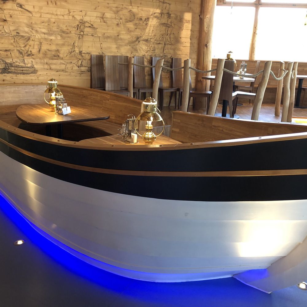 Therme - "table" in the Restaurant - Swimming Pools Near Me - Erding, BY Therme - "table" in the Restaurant - Swimming Pools Near Me - Erding, BY