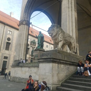 Marienplatz - Public Plazas Near Me - Munich, BY