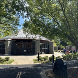 Clemyjontri Park - The carousel