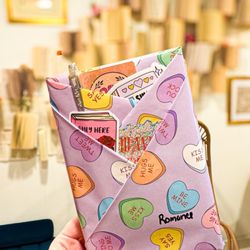 Byrdhouse Books - Blind date with a book