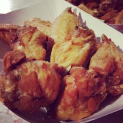 Yellow House - Yummy wings (unbreaded with hot sauce & ranch on the side)
