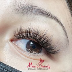 Mini Beauty Eyelash - Hybrid wispy lashes done by mini beauty eyelash