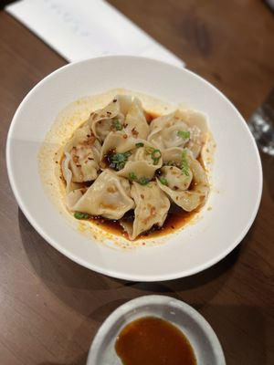 Yu's Noodle Shop by null