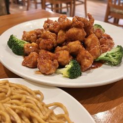 The Asian Cafe - General Tso Chicken