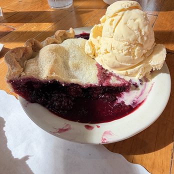 Copper Creek Inn - Blackberry pie - American Near Me - Ashford, Washington Copper Creek Inn - Blackberry pie - American Near Me - Ashford, Washington