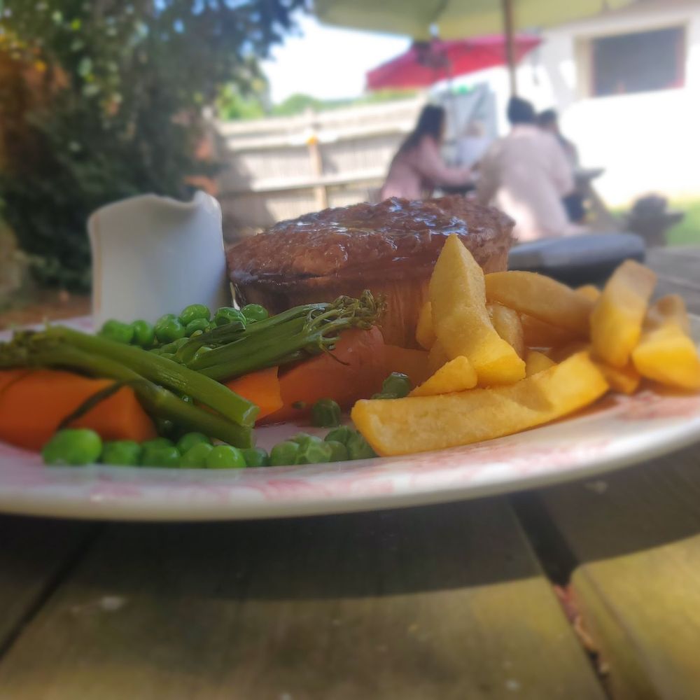The George Inn - Steak pie - Pubs Near Me - Bath, BAS The George Inn - Steak pie - Pubs Near Me - Bath, BAS