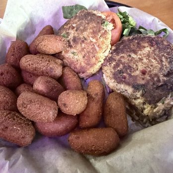 Hurricane Alleys - Crab cake basket and Hush Puppies - Bars Near Me - Carolina Beach, North Carolina
