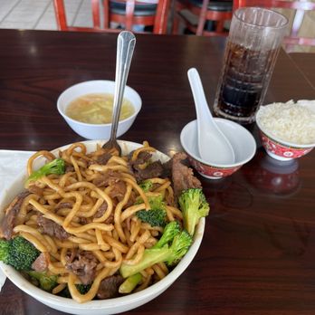 Gk Mongolian Bbq - Mongolian Near Me - Manteca, California