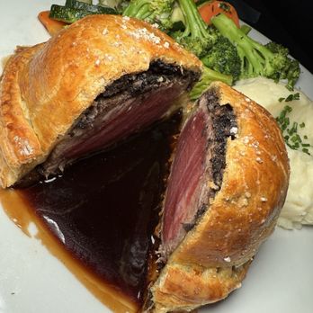 the Eldo - Beef Wellington #Phenomenal - Sports Bars Near Me - Long Beach, California