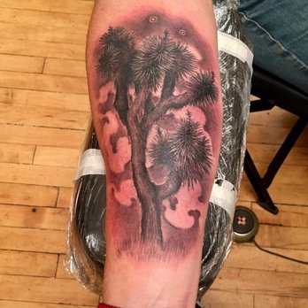 Memoir Tattoo - Tattoo Near Me - Los Angeles, California