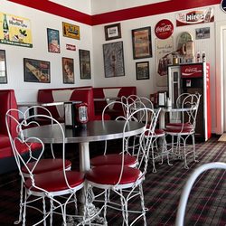 Creme Hut