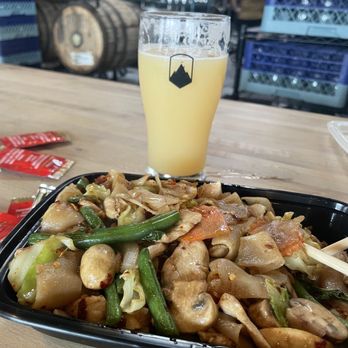 Aura Thai - Drunken Noodles  w Pork - Thai Near Me - Long Beach, California