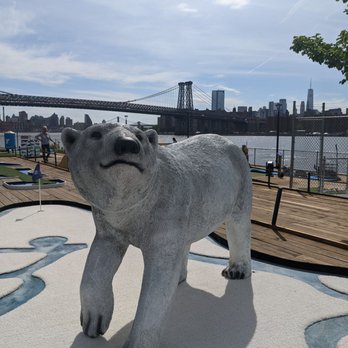 Putting Green - Mini Golf Near Me - Brooklyn, New York