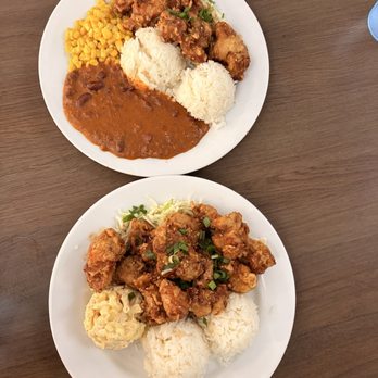 Zippy's Kapahulu - Korean Fried Chicken and Chili Mixed Plate - Fast Food Near Me - Honolulu, Hawaii Zippy's Kapahulu - Korean Fried Chicken and Chili Mixed Plate - Fast Food Near Me - Honolulu, Hawaii