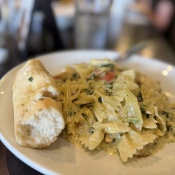 Oliveto Italian Bistro - Asiago Spinach Chicken - Italian Near Me - Moore, Oklahoma Oliveto Italian Bistro - Asiago Spinach Chicken - Italian Near Me - Moore, Oklahoma
