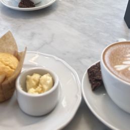 Polenta Muffin & Oat Latte