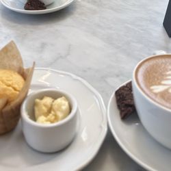 Polenta Muffin & Oat Latte