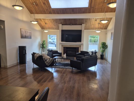 Sandpiper East Apartments