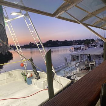 Rusty Bellies - Patio View - Seafood Near Me - Tarpon Springs, Florida