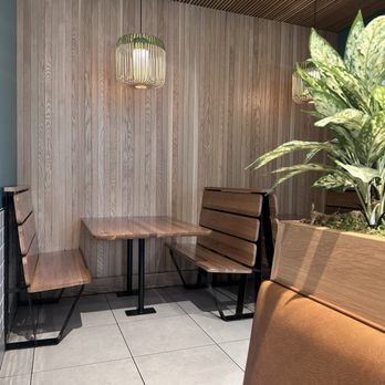 Shake Shack - Spectrum - Interior - Burgers Near Me - Irvine, California