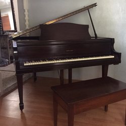 Uribes Professional Piano Moving