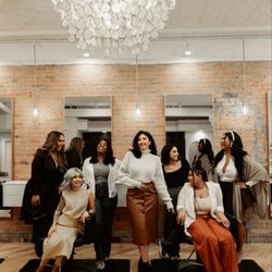Wave Hair Extension Lounge - Our team