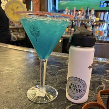 Carousel Bar - Drink size comparison - Cocktail Bars Near Me - Las Vegas, Nevada Carousel Bar - Drink size comparison - Cocktail Bars Near Me - Las Vegas, Nevada