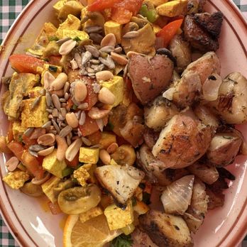Linda's Seabreeze Cafe - Tofu curry breakfast - Breakfast & Brunch Near Me - Santa Cruz, California Linda's Seabreeze Cafe - Tofu curry breakfast - Breakfast & Brunch Near Me - Santa Cruz, California