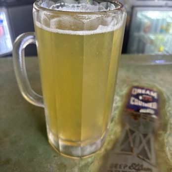 Little Woodrow's Burnet - Cold beer - Sports Bars Near Me - Austin, Texas Little Woodrow's Burnet - Cold beer - Sports Bars Near Me - Austin, Texas
