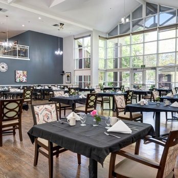Creston Village - Creston Village | Assisted Living & Memory Care | Paso Robles, CA | dining - Assisted Living Facilities Near Me - Paso Robles, California