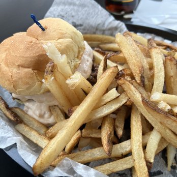 Buckeye Express Diner - Woody burger - American Near Me - Bellville, Ohio