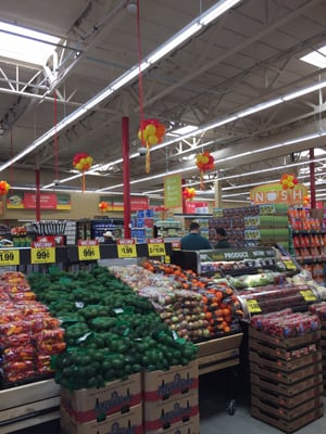 Grocery Outlet by null