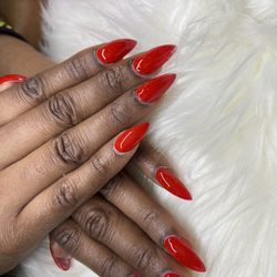 Allure Nails