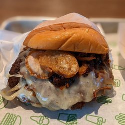 Shake Shack Franklin - Bourbon bacon cheddar double burger