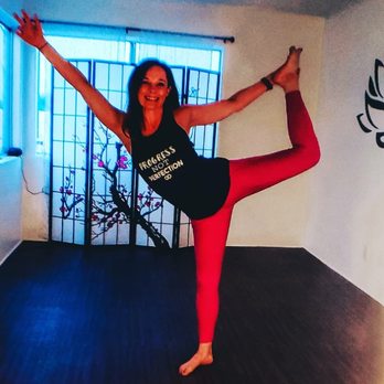Resilience Yoga Studio - Dancer Pose - Yoga Near Me Resilience Yoga Studio - Dancer Pose - Yoga Near Me
