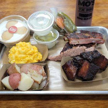 Smokey Mo's BBQ - 2 meat plate - Barbeque Near Me - Round Rock, Texas Smokey Mo's BBQ - 2 meat plate - Barbeque Near Me - Round Rock, Texas