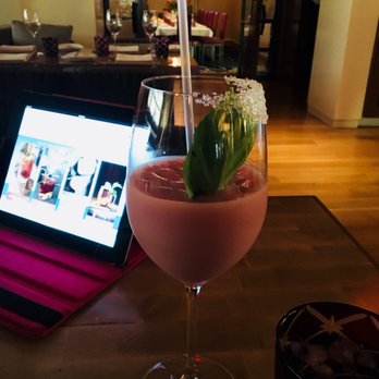 GIADA - Frosé (Frozen Rosé) - Italian Near Me - Las Vegas, Nevada GIADA - Frosé (Frozen Rosé) - Italian Near Me - Las Vegas, Nevada