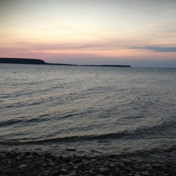 Bay Shore Inn - Hotels Near Me - Sturgeon Bay, Wisconsin