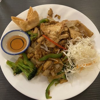 Thai Mint - N4. Drunken Noodles - Thai Near Me - Colorado Springs, Colorado Thai Mint - N4. Drunken Noodles - Thai Near Me - Colorado Springs, Colorado