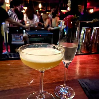 Mama Tried - Pornstar Martini - Pubs Near Me - Miami, Florida