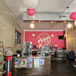 Shug's Cookie Dough & Candy Bar - INSIDE