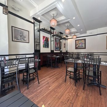 Melba's Restaurant - Southern Near Me - New York, New York