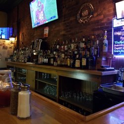 Paddy's on Main - Bar