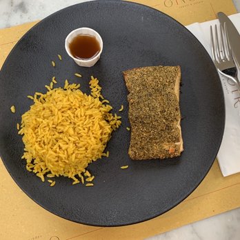 Ginger - Spagna - Salmone alla soia e riso nero - Juice Bars & Smoothies Near Me - Rome, RM Ginger - Spagna - Salmone alla soia e riso nero - Juice Bars & Smoothies Near Me - Rome, RM