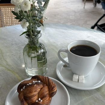 Sophia's A Brunch Counter - Cardamom bun & Sophia's decaf roast - Desserts Near Me - Phoenix, Arizona Sophia's A Brunch Counter - Cardamom bun & Sophia's decaf roast - Desserts Near Me - Phoenix, Arizona