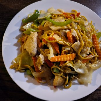 Mona’s Super Noodle - Thai chow mein - Noodles Near Me - Baltimore, Maryland Mona’s Super Noodle - Thai chow mein - Noodles Near Me - Baltimore, Maryland