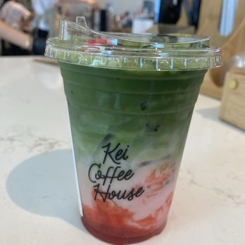 Kei Coffee House - Strawberry Matcha Latte - Coffee & Tea Near Me - Westminster, California Kei Coffee House - Strawberry Matcha Latte - Coffee & Tea Near Me - Westminster, California