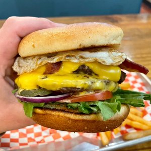 CHRIS MADRID’S - 730 Photos & 926 Reviews - Burgers - 1900 Blanco Rd