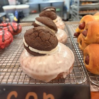 Blackline Coffee & Donuts - Coffee & Tea Near Me - Webster, Texas