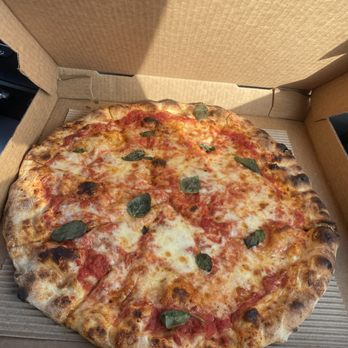 Sexton's Pizza - Pizza Near Me - Hilliard, Ohio